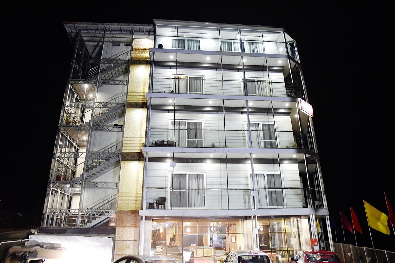 Hotel Vakratunda Dharamshala Exterior foto